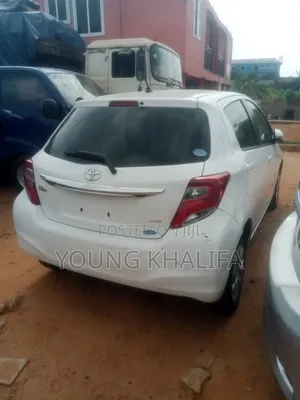 Toyota Vitz 2014 White