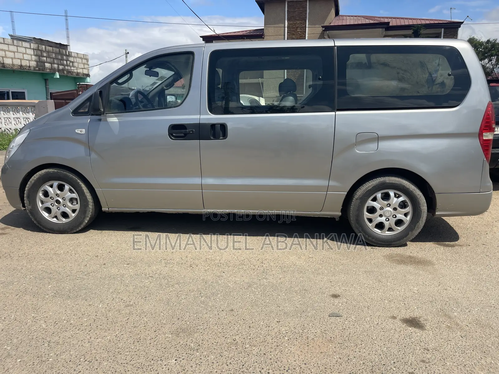 Hyundai H1 2016 Silver