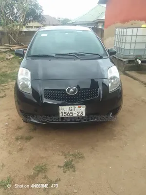 Toyota Vitz 2010 Black