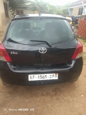 Toyota Vitz 2010 Black