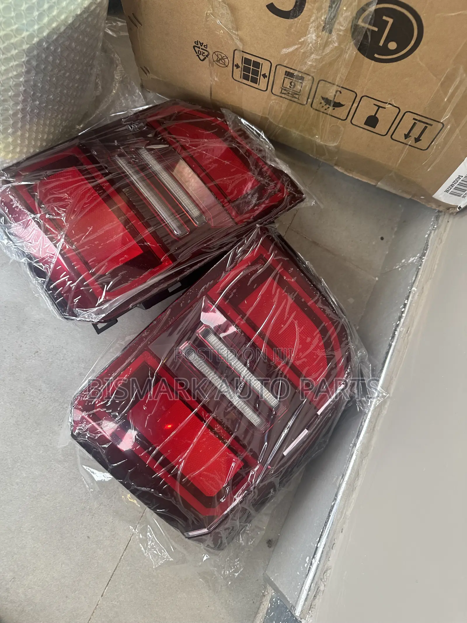 Toyota Land Cruiser Prado 2024 2025 2026 Taillight Pair