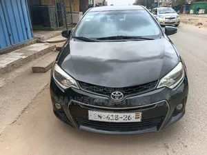 Toyota Corolla 2015 Black