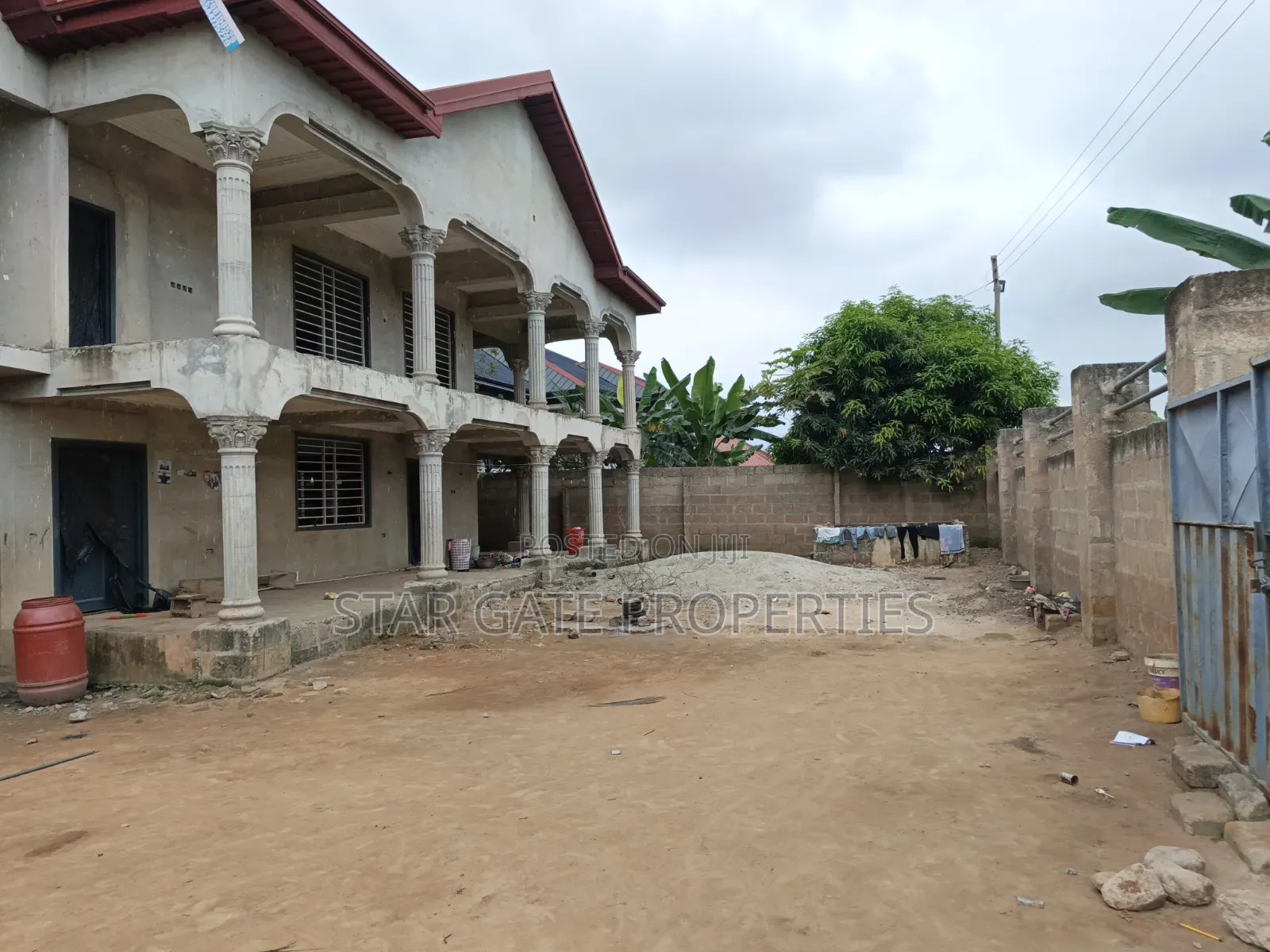6bdrm House in Kumasi Metropolitan for sale