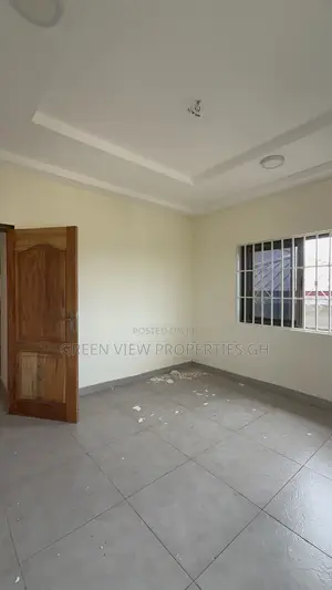 1bdrm Room & Parlour in West Hills Mall Area for rent