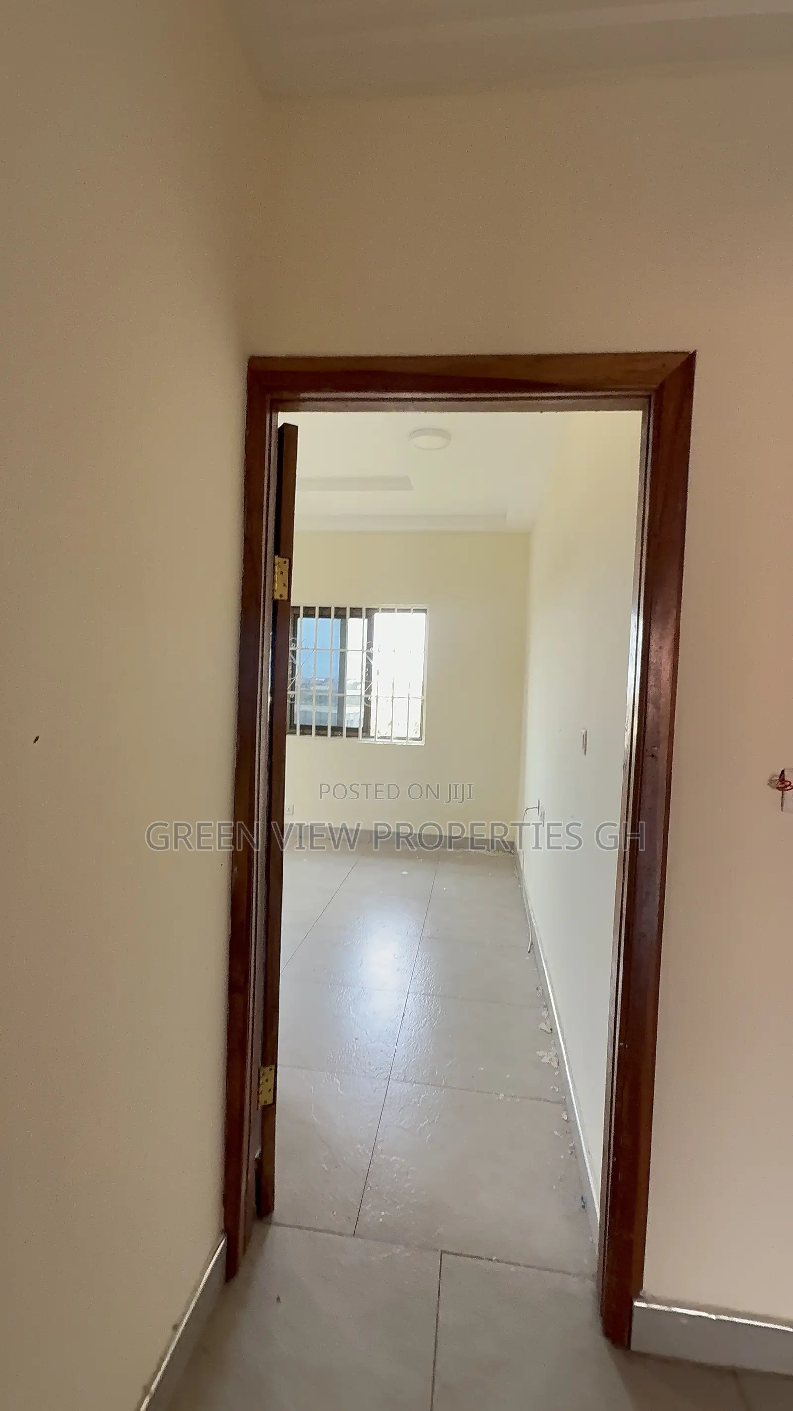1bdrm Room & Parlour in West Hills Mall Area for rent