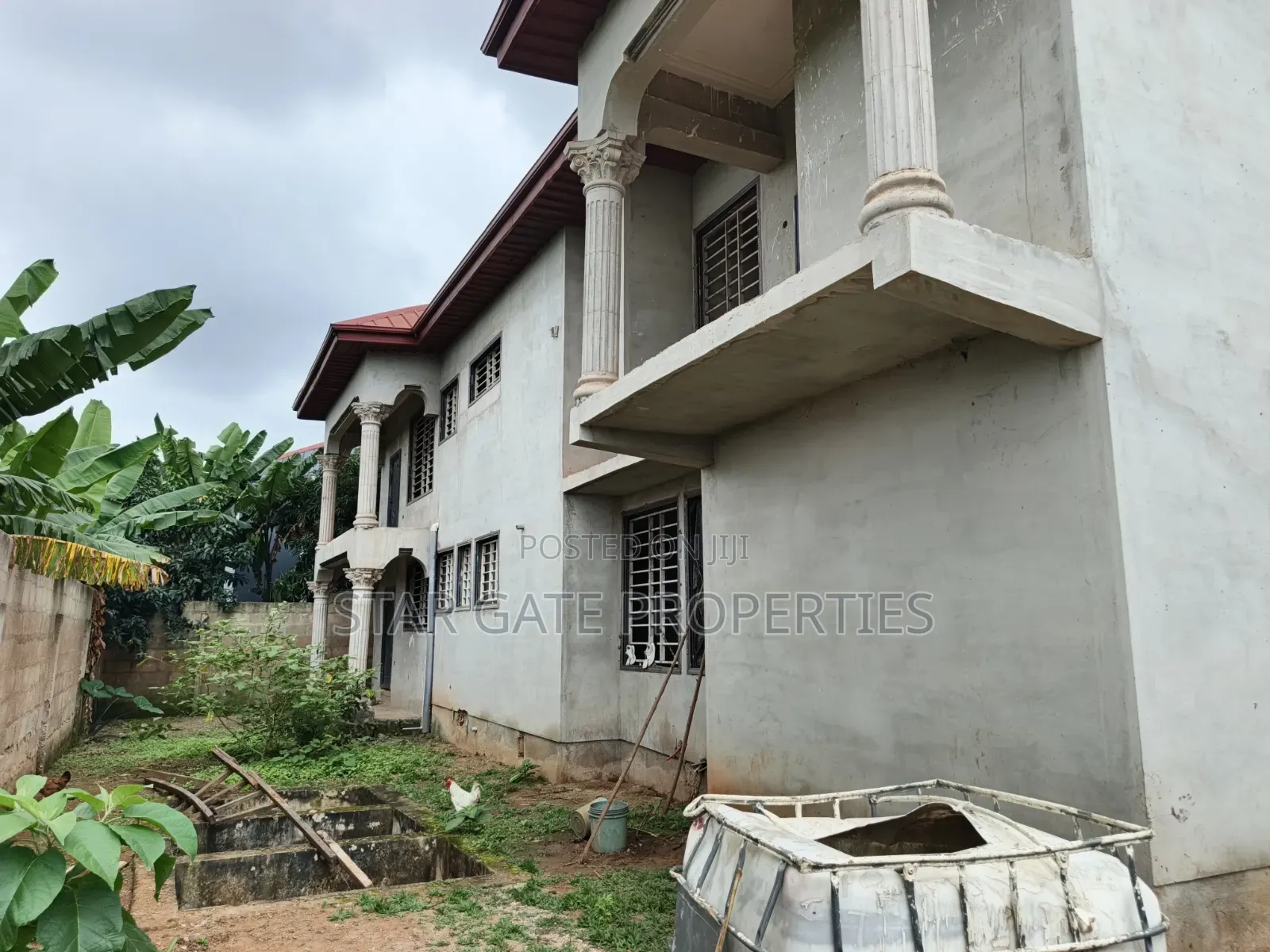 6bdrm House in Kumasi Metropolitan for sale