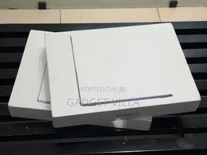 New Laptop Apple MacBook Air 2025 M4 16GB Apple M4 SSD 256GB