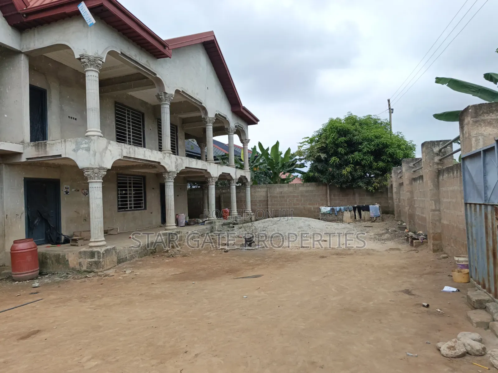 6bdrm House in Kumasi Metropolitan for sale