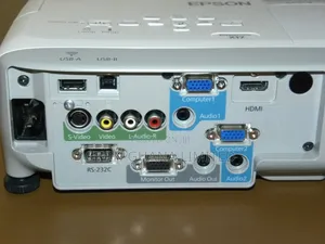 Epson Powerlite X17 HDMI 2700 Lumens/10,000:1 Contrast XGA Projector.