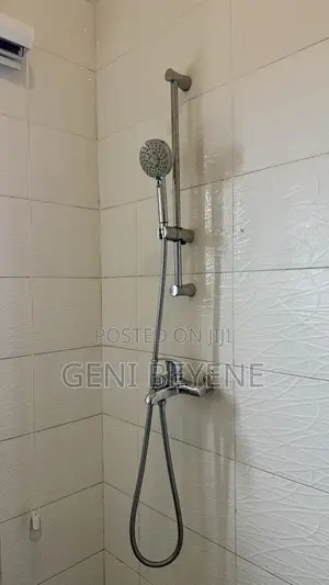 Spacious King Room Near Labadi Beach
