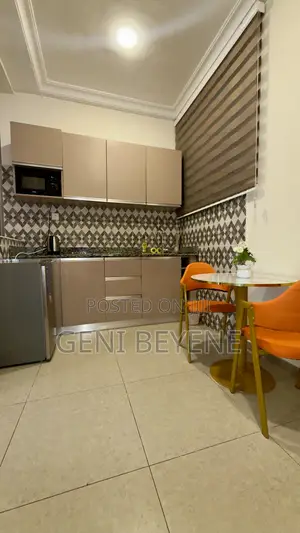 Bright Queen Room With Kitchen Balcony
