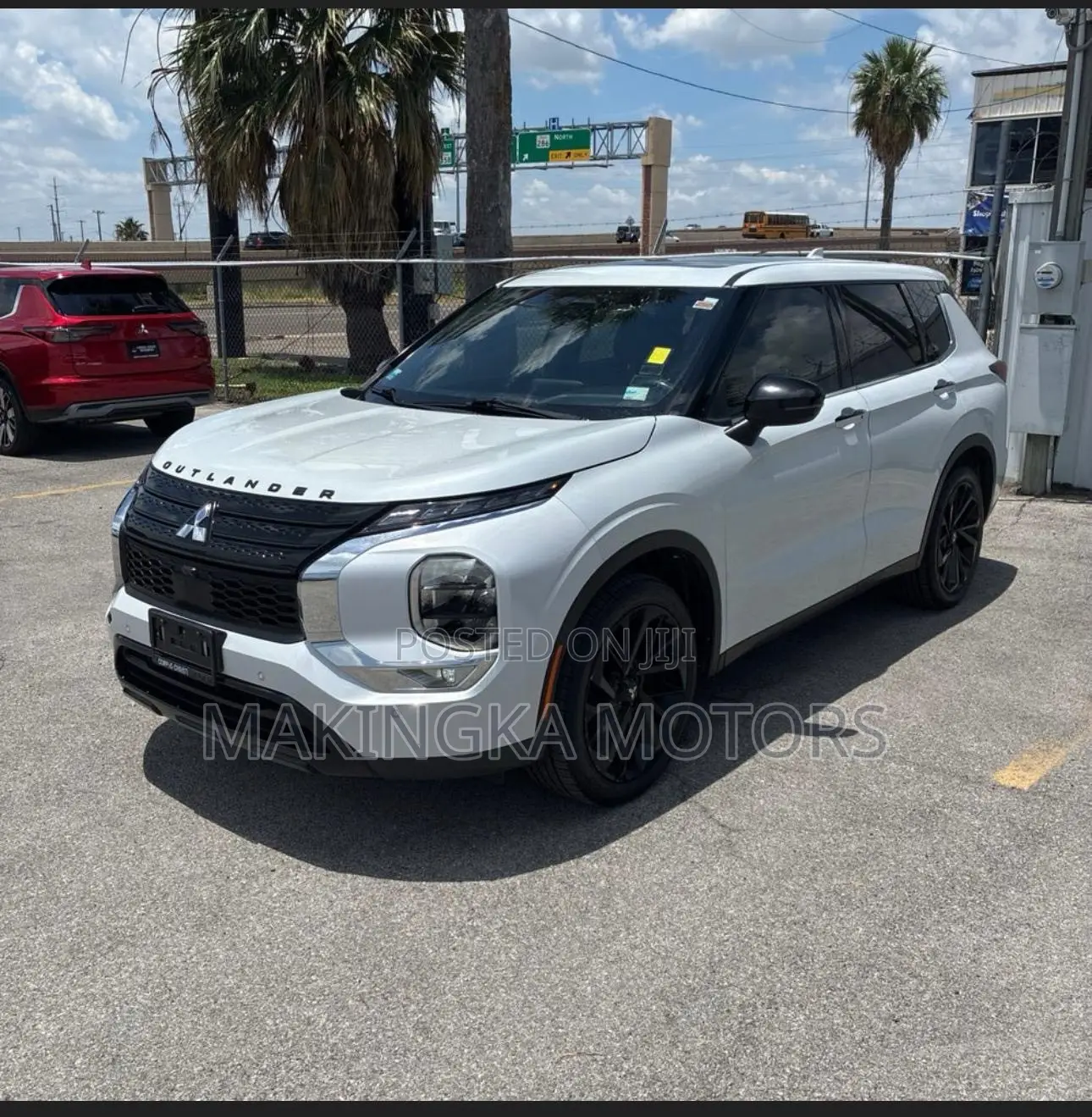 Mitsubishi Outlander SEL Launch Edition 2022 White