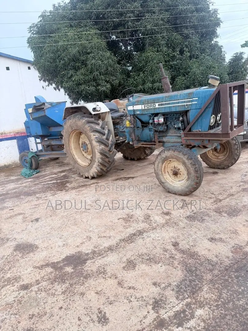 Ford Tractor 5000