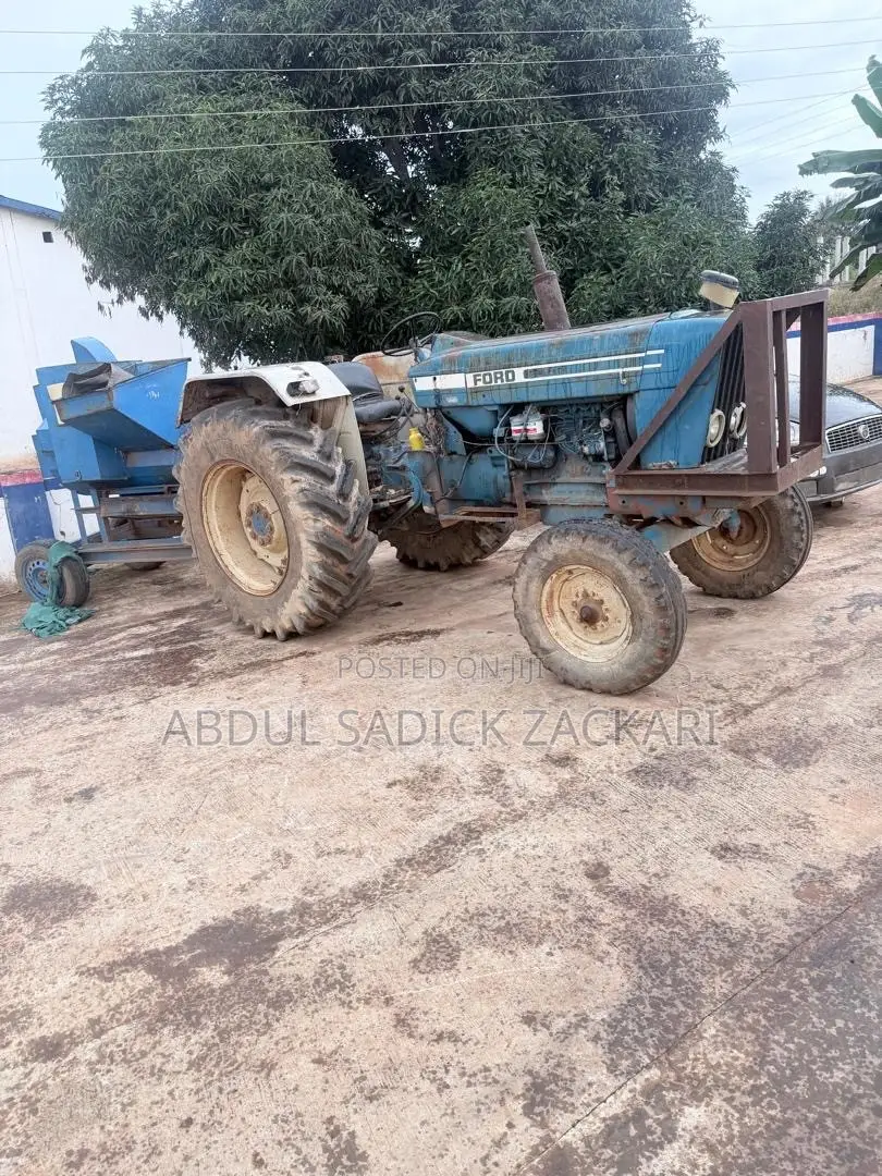 Ford Tractor 5000
