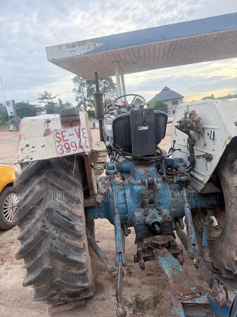 Ford Tractor 5000