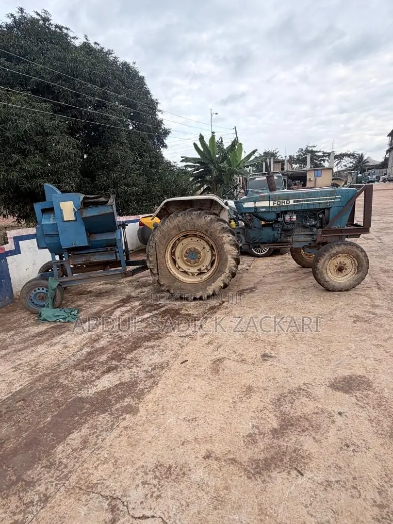 Ford Tractor 5000