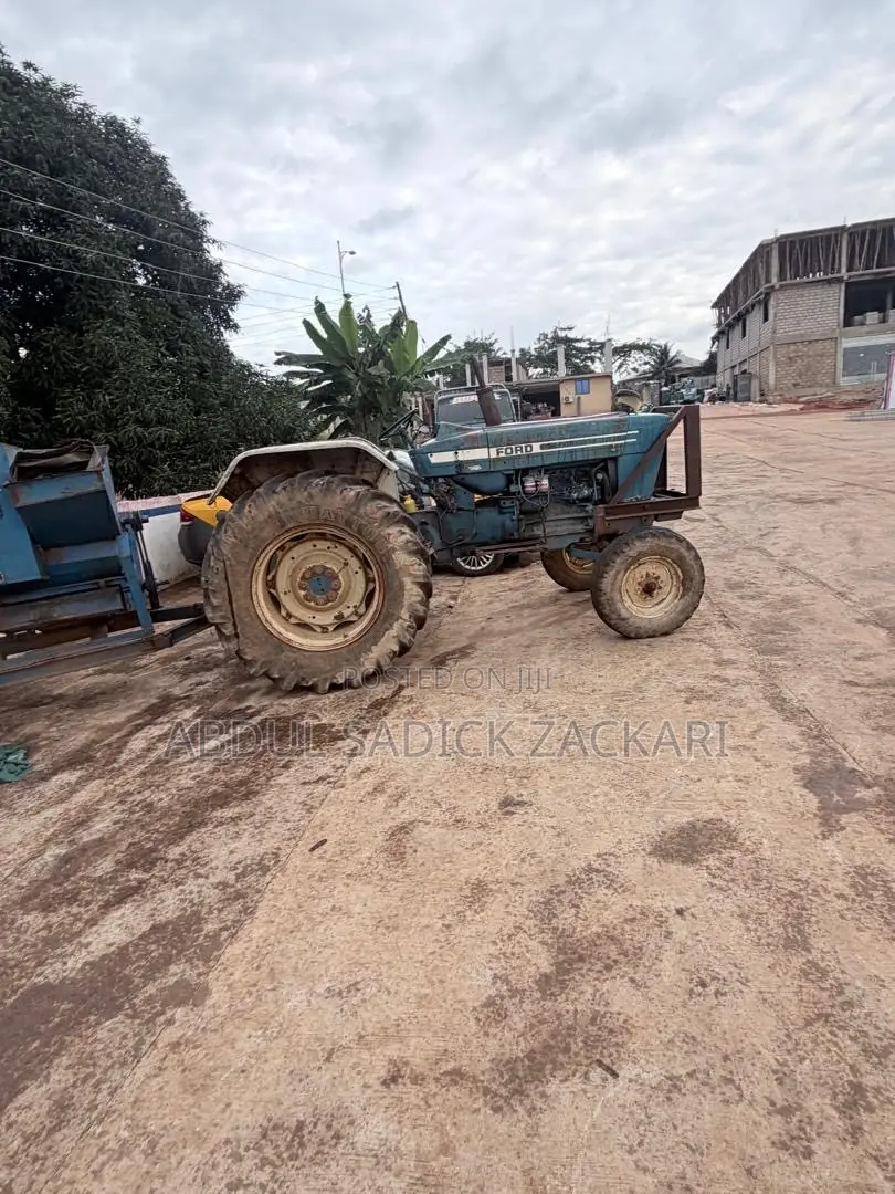 Ford Tractor 5000