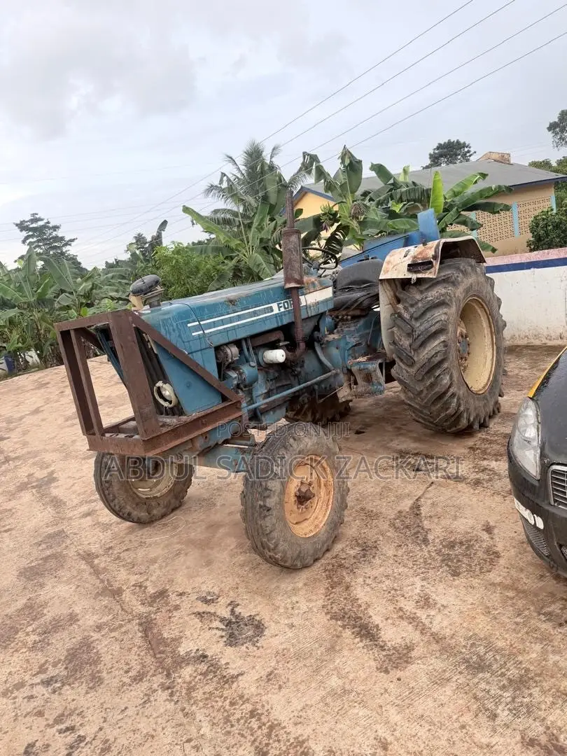 Ford Tractor 5000