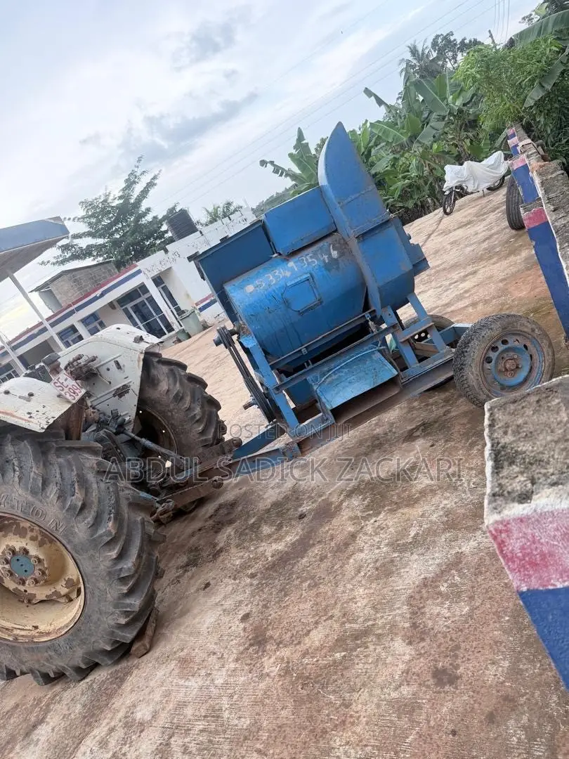 Ford Tractor 5000