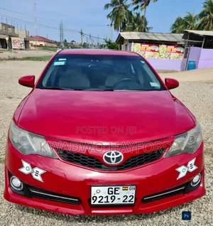 Toyota Camry 2014 Red