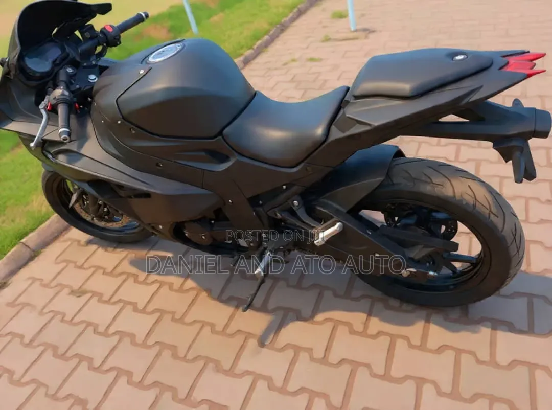 BMW G 310 RR 2023 Black