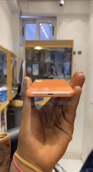 Apple iPhone XR 64 GB Orange