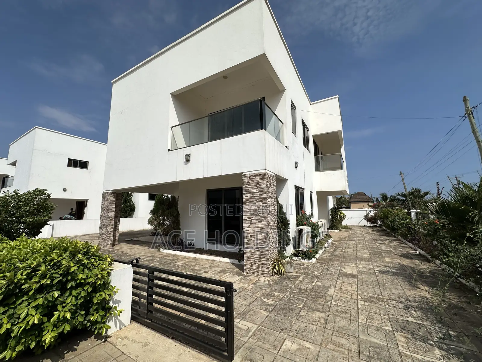 3bdrm House in East Legon Hills for rent