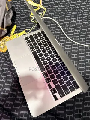 Laptop Apple MacBook Air 8GB Intel Core i7 SSD 512GB