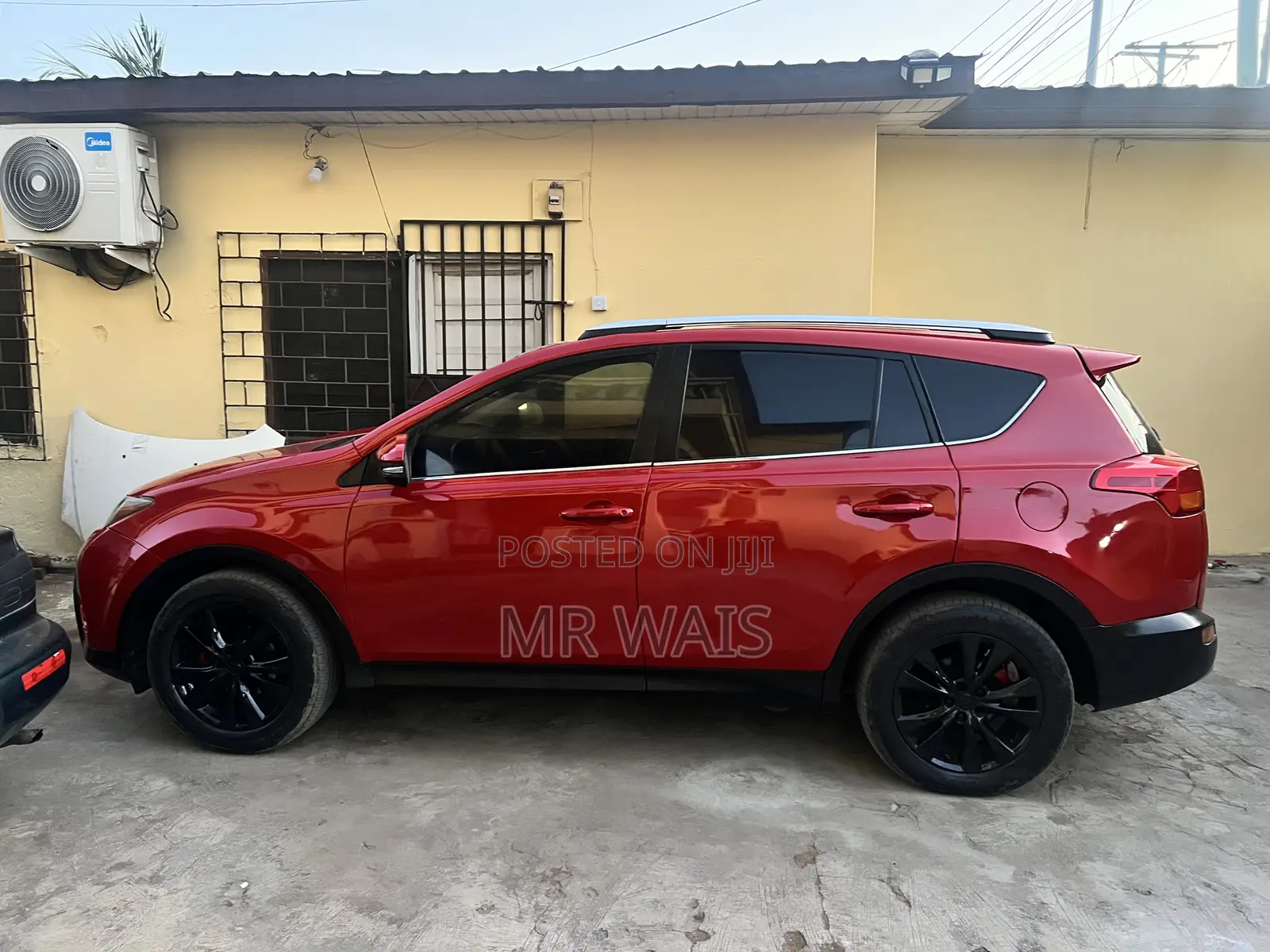 Toyota RAV4 Limited 4dr SUV AWD (2.5L 4cyl 6A) 2015 Red