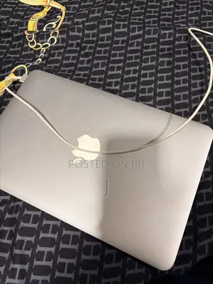 Laptop Apple MacBook Air 8GB Intel Core i7 SSD 512GB