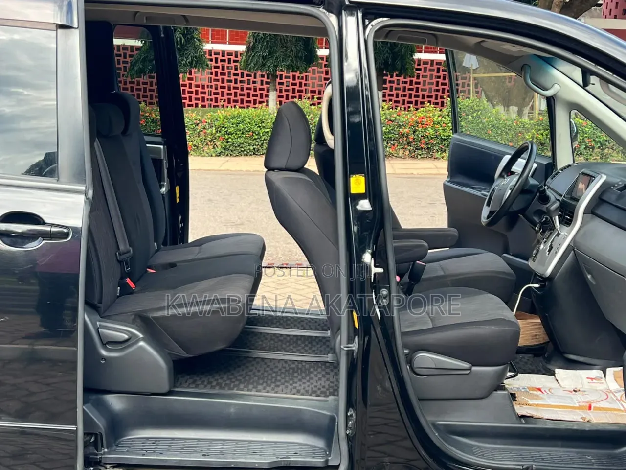 Toyota Voxy 2013 Black