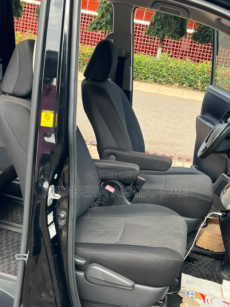 Toyota Voxy 2013 Black