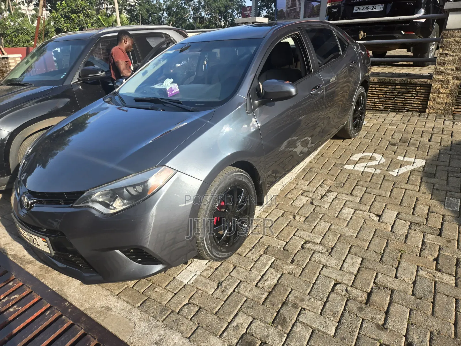 Toyota Corolla LE 4dr Sedan (1.8L 4cyl CVT) 2016 Blue