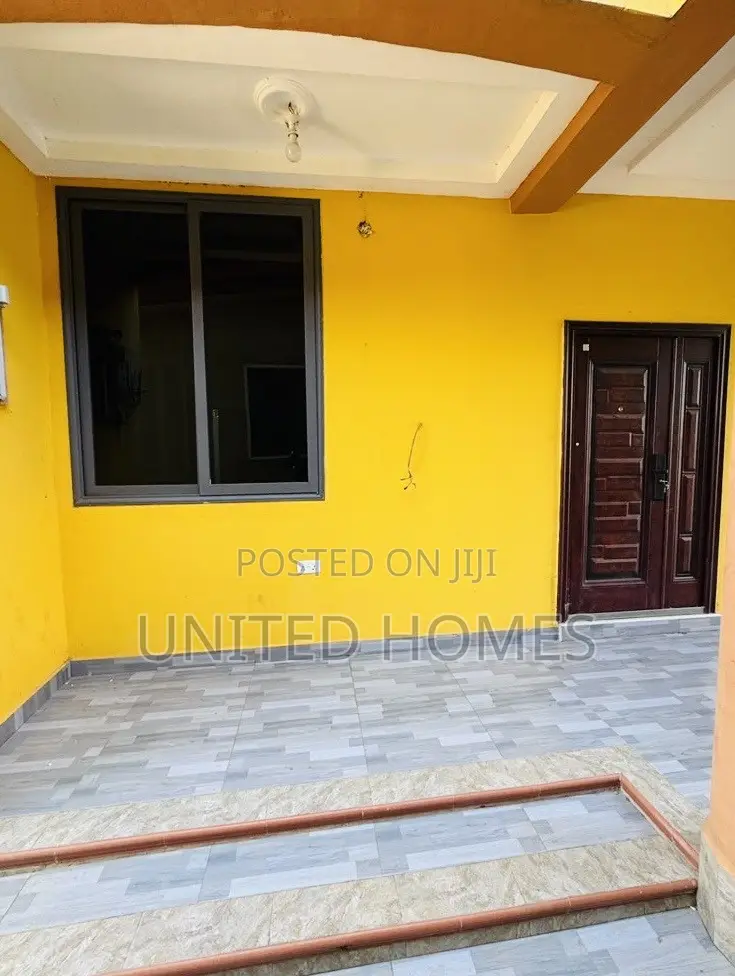 2bdrm Apartment in Achimota for rent