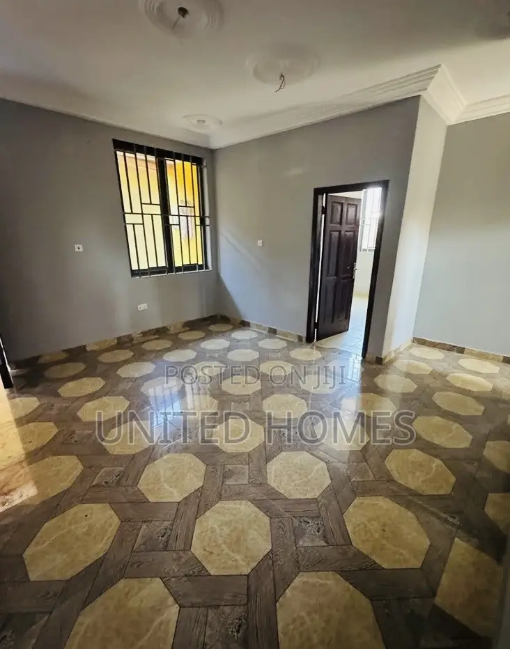 2bdrm Apartment in Achimota for rent