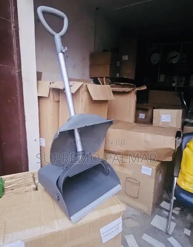 Dark Gray Folding Broom With Dustpan – Windproof Plastic Cleaning Set