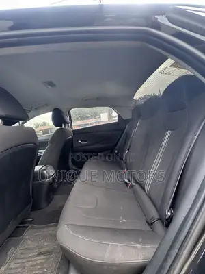 Hyundai Elantra SE 2023 Black