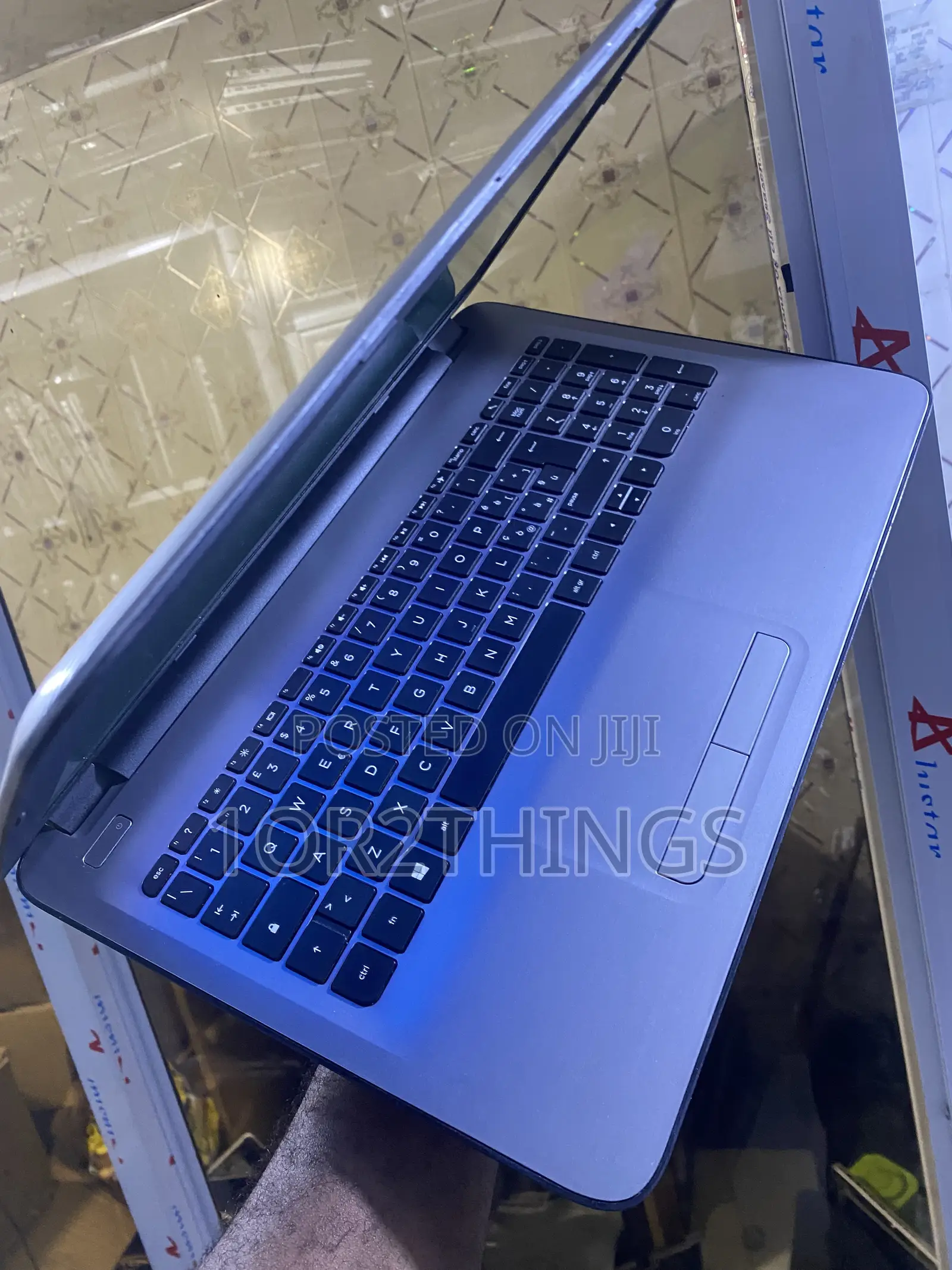 Laptop HP 15-da2933nia 8GB Intel Core i3 HDD 500GB