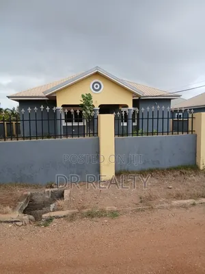 3bdrm House in Adom Estate, Community 25 for rent
