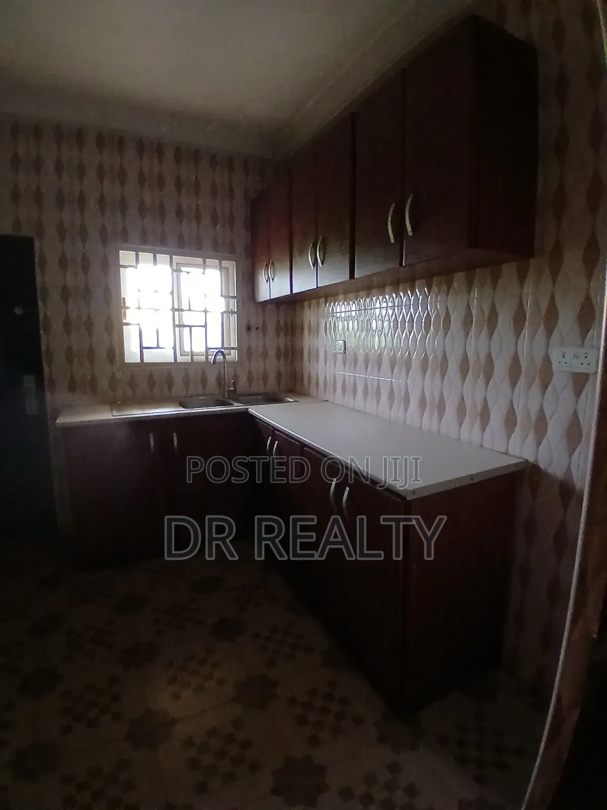 3bdrm House in Adom Estate, Community 25 for rent