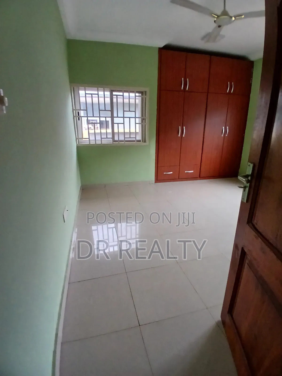 3bdrm House in Adom Estate, Community 25 for rent
