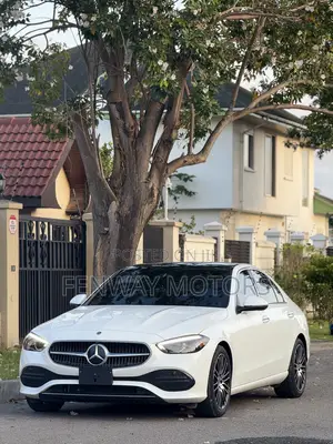 Mercedes-Benz C300 2024 White