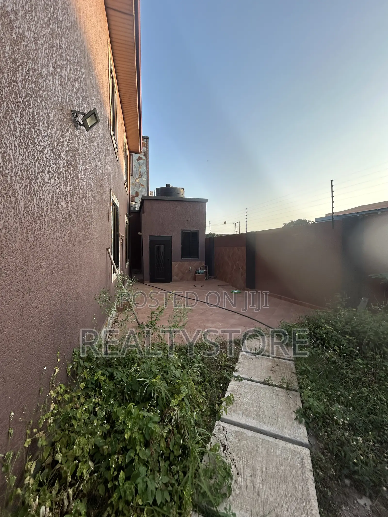 4bdrm House in Ashongman Estate, Accra Metropolitan for rent