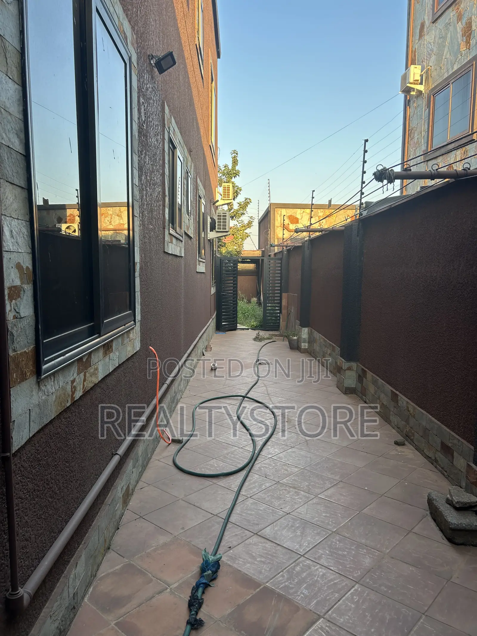 4bdrm House in Ashongman Estate, Accra Metropolitan for rent