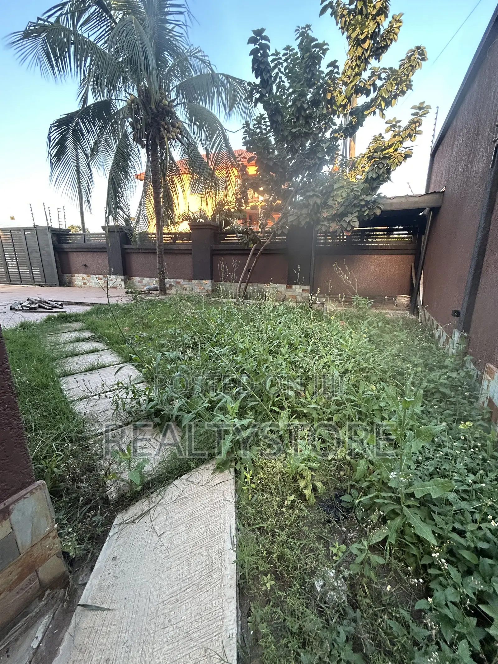 4bdrm House in Ashongman Estate, Accra Metropolitan for rent