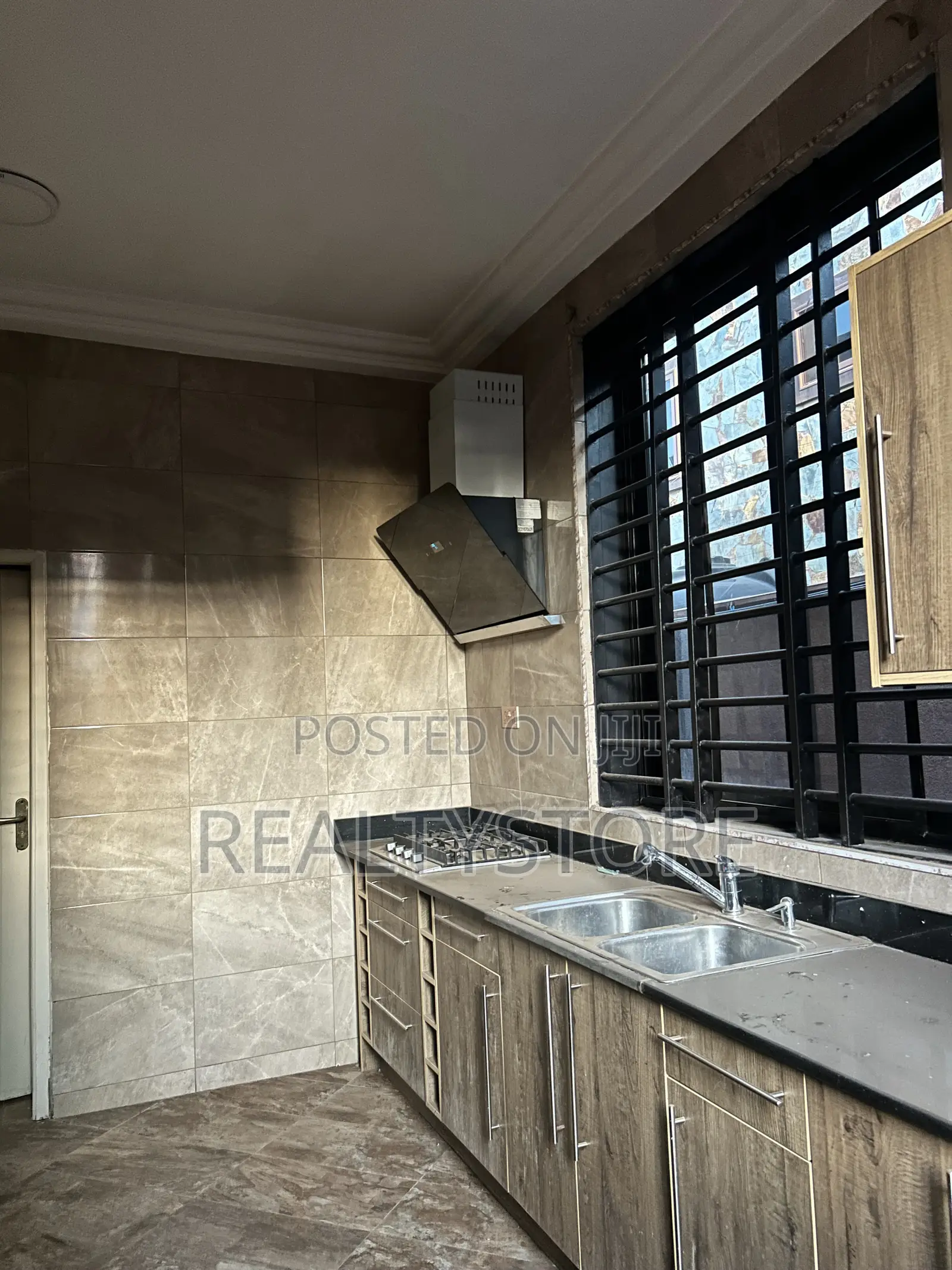 4bdrm House in Ashongman Estate, Accra Metropolitan for rent