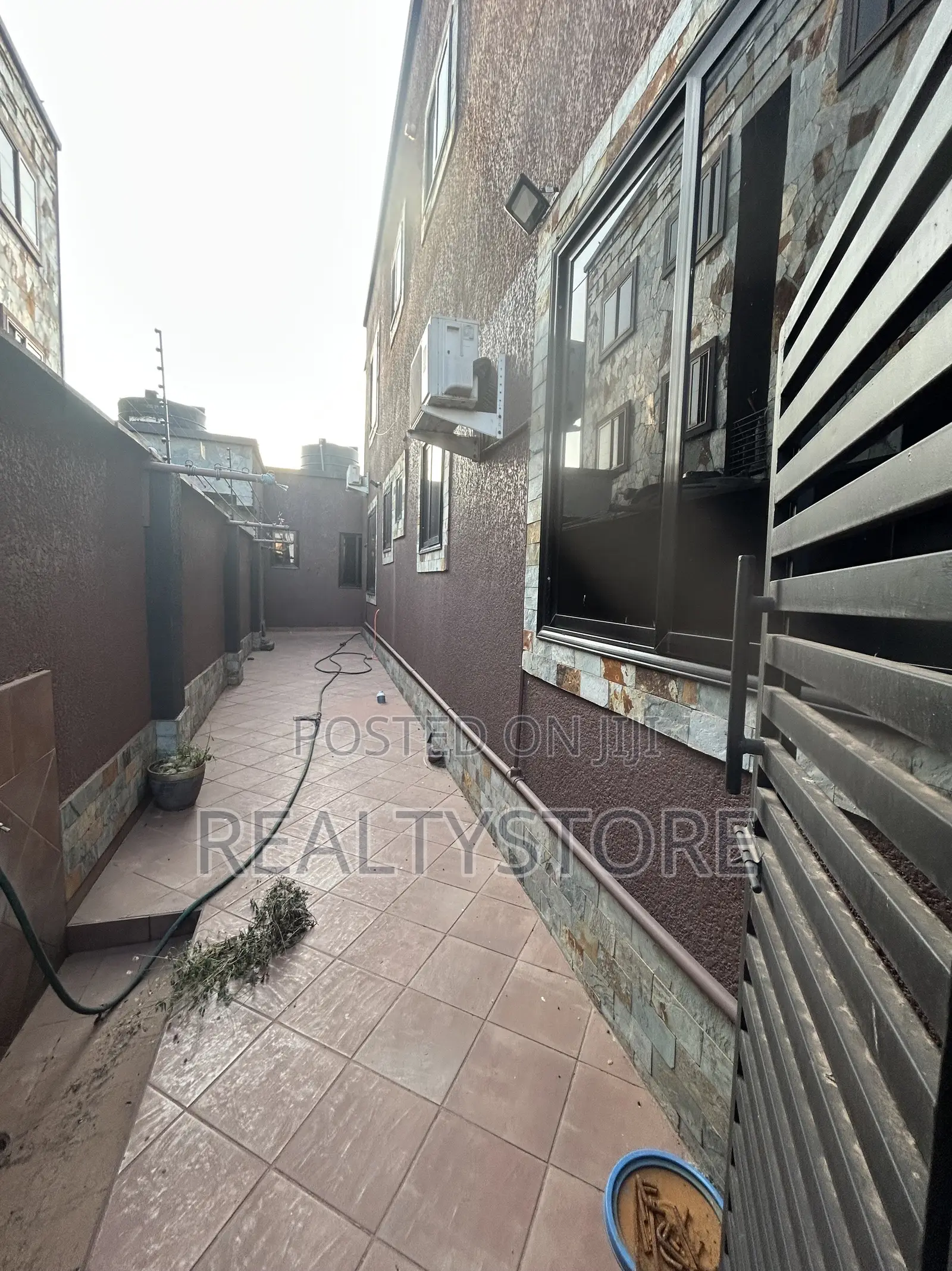4bdrm House in Ashongman Estate, Accra Metropolitan for rent