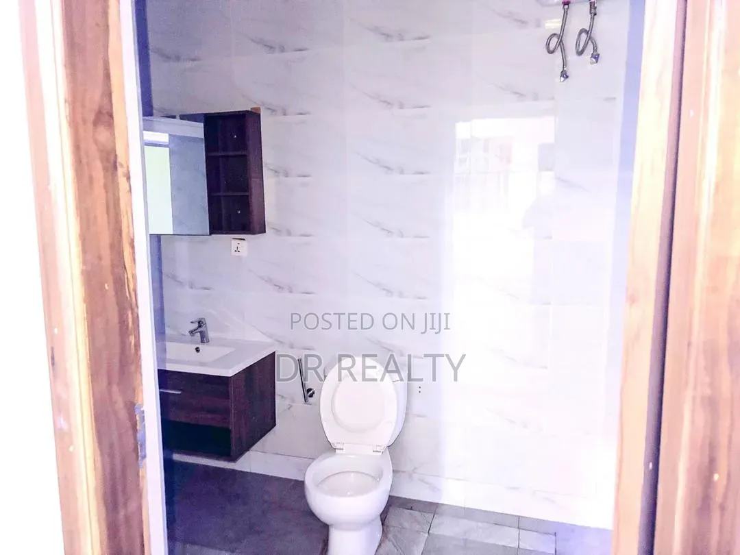 5bdrm House in Devtraco Estate, Community 25 for rent