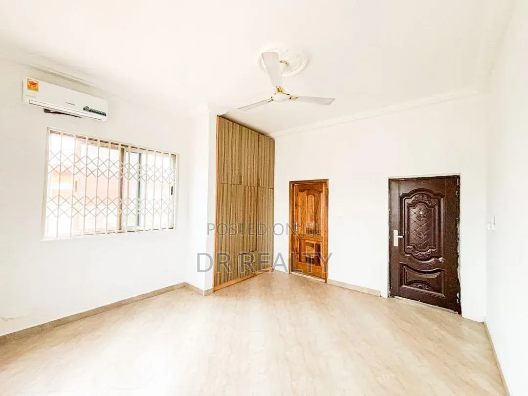 5bdrm House in Devtraco Estate, Community 25 for rent