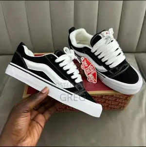 Vans Knu Skool